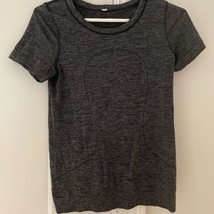 CHARCOAL GRAY LULU LEMON TOP - look good while you workout or just relaxing!:)